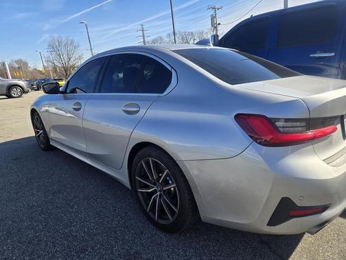2019 BMW 330 330i