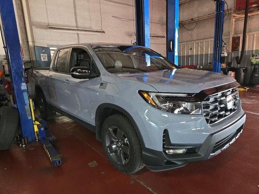 Sonic Gray Pearl 2026 Honda Ridgeline TrailSport