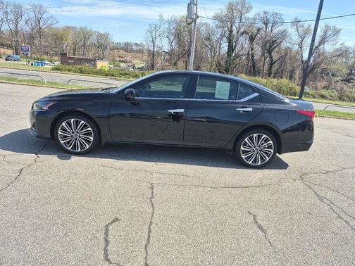 2023 Nissan Altima 2.5 SL