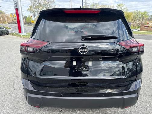 Super Black 2026 Nissan Rogue Dark Armor