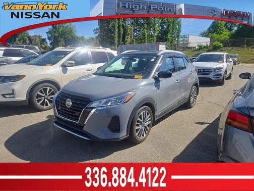 Boulder Gray Pearl 2021 Nissan Kicks SV