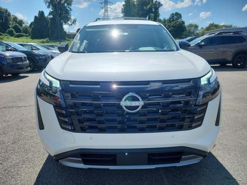 Everest Wht Prl 2026 Nissan Pathfinder SL