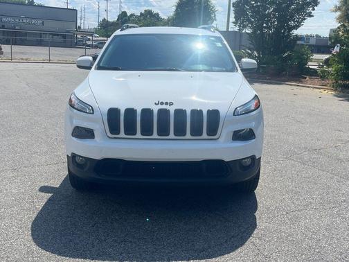 Bright White Clearcoat 2015 Jeep Cherokee Latitude