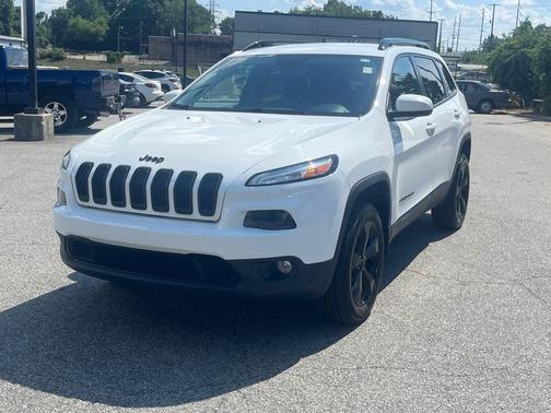 Bright White Clearcoat 2015 Jeep Cherokee Latitude