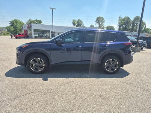 Deep Ocean Blue Pearl 2024 Nissan Rogue SV