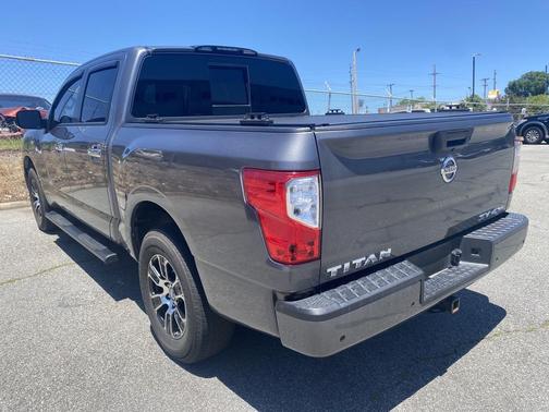 Gun Metallic 2021 Nissan Titan SV