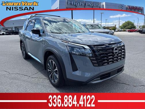 BOULDER GRY PRL 2026 Nissan Pathfinder Platinum