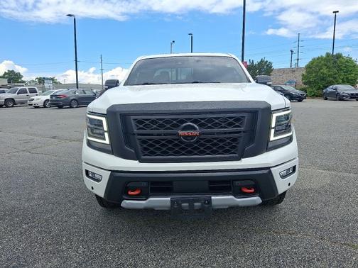 2022 Nissan Titan PRO-4X