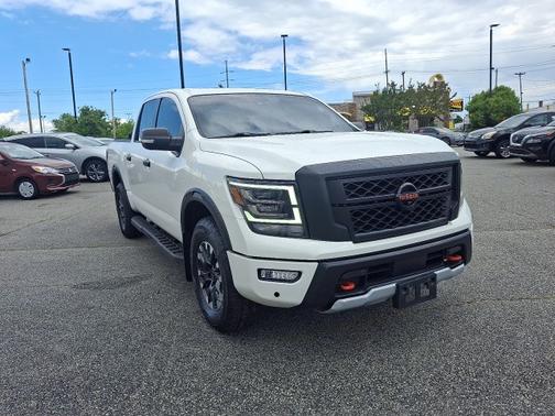 2022 Nissan Titan PRO-4X