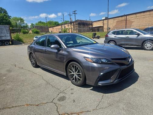 -SELECT- 2024 Toyota Camry Hybrid SE