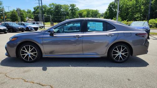 -SELECT- 2024 Toyota Camry Hybrid SE