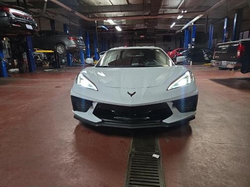 2020 Chevrolet Corvette Stingray w/2LT
