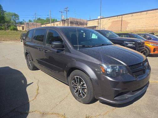 Granite Crystal Metallic Clearcoat 2015 Dodge Grand Caravan AVP/SE