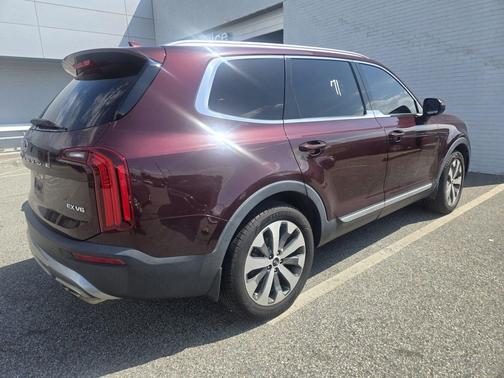 Sangria 2020 Kia Telluride EX