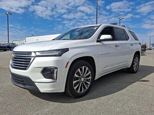 2023 Chevrolet Traverse Premier