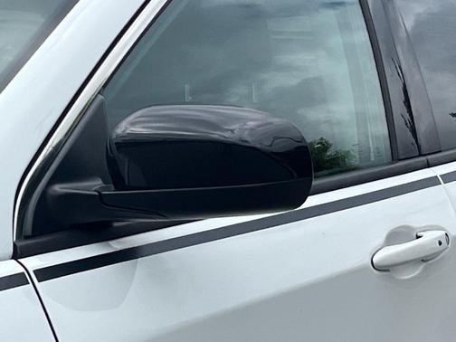 Bright White Clearcoat 2022 Jeep Compass Latitude