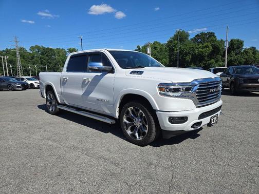 Ivory White Tri-Coat Pearlcoat 2019 RAM 1500 Longhorn