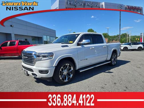 Ivory White Tri-Coat Pearlcoat 2019 RAM 1500 Longhorn