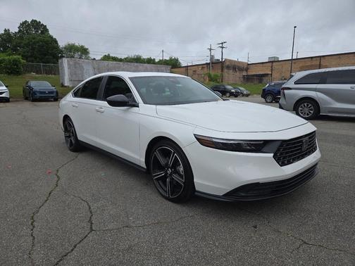 Platinum White Pearl 2024 Honda Accord Hybrid Sport
