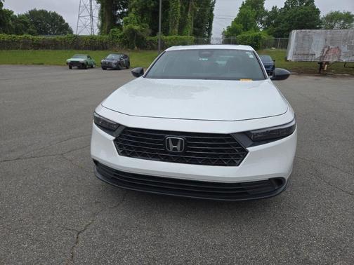 Platinum White Pearl 2024 Honda Accord Hybrid Sport