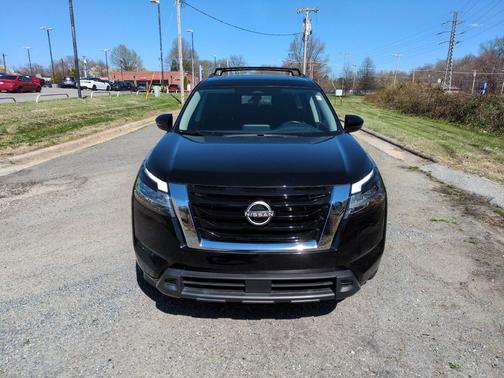 2022 Nissan Pathfinder SV 2WD