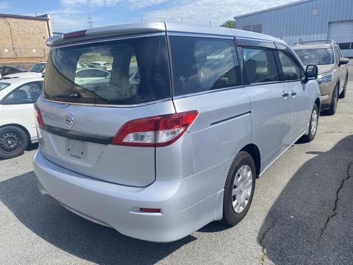 Brilliant Silver 2015 Nissan Quest S
