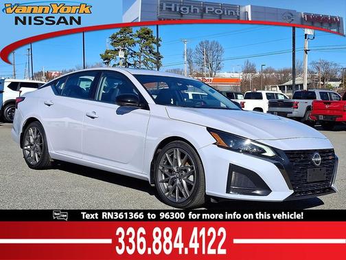 2024 Nissan Altima SR VC-Turbo FWD