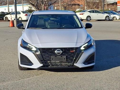 2024 Nissan Altima SR VC-Turbo FWD