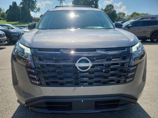 Gun Met 2026 Nissan Pathfinder SV