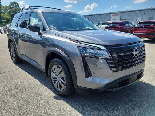 Gun Met 2026 Nissan Pathfinder SV