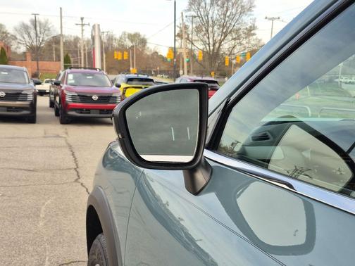 Baltic Teal 2026 Nissan Pathfinder SL