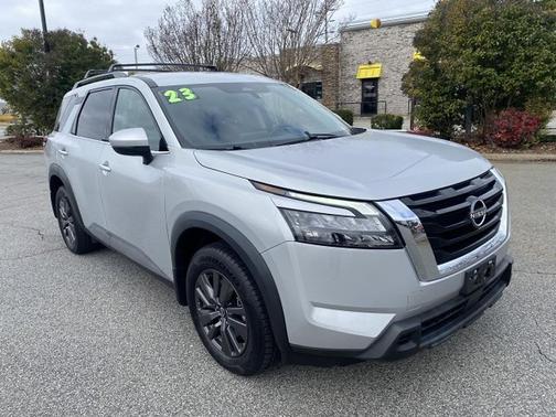 2023 Nissan Pathfinder SV 4WD
