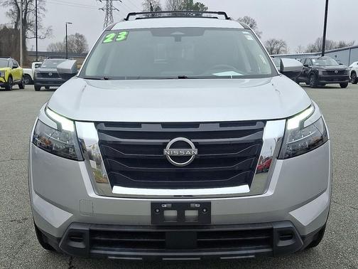 2023 Nissan Pathfinder SV 4WD