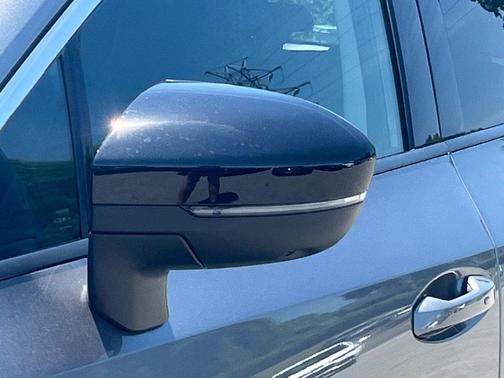 Gun Met 2026 Nissan Murano SL