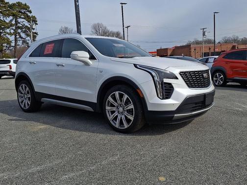 2021 Cadillac XT4 Premium Luxury