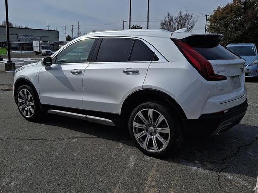 2021 Cadillac XT4 Premium Luxury