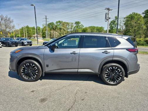 GUN MET 2026 Nissan Rogue Dark Armor