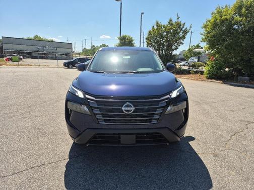 DP OCEAN BLU PR 2026 Nissan Rogue SV