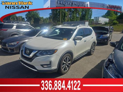 Pearl White 2018 Nissan Rogue SL