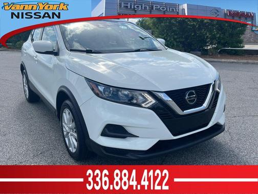 Glacier White 2021 Nissan Rogue Sport S