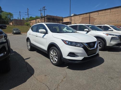 Glacier White 2021 Nissan Rogue Sport S