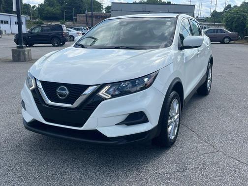 Glacier White 2021 Nissan Rogue Sport S