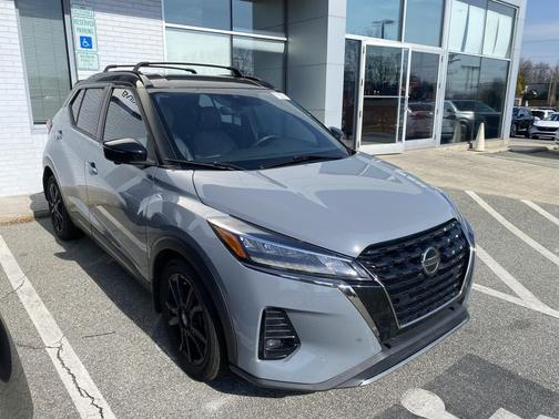 2021 Nissan Kicks SR