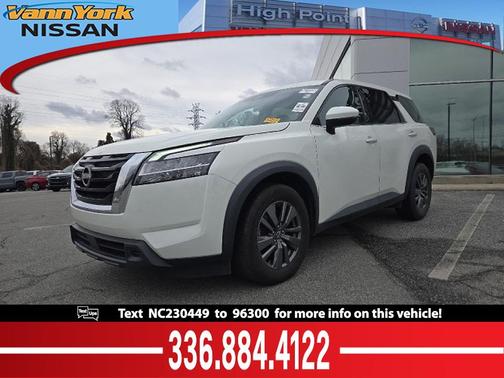 2022 Nissan Pathfinder S 2WD