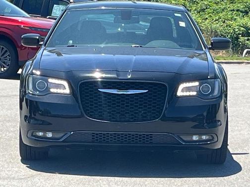 Gloss Black 2019 Chrysler 300 S