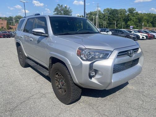 Classic Silver Metallic 2021 Toyota 4Runner SR5 Premium