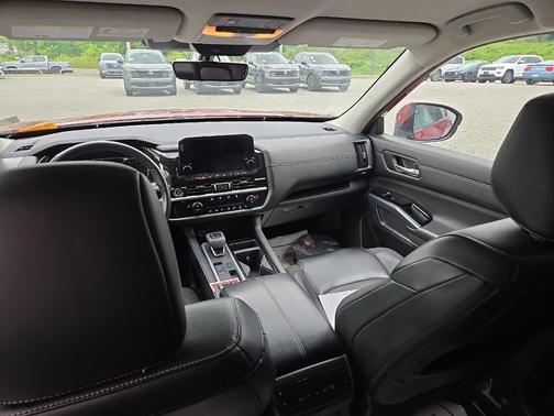 Scarlet Ember Tintcoat 2023 Nissan Pathfinder SL FWD