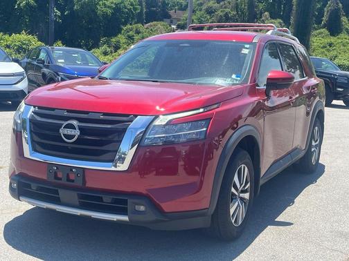 Scarlet Ember Tintcoat 2023 Nissan Pathfinder SL FWD