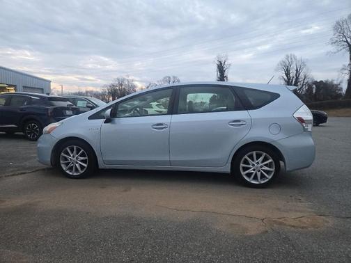 2012 Toyota Prius v Five