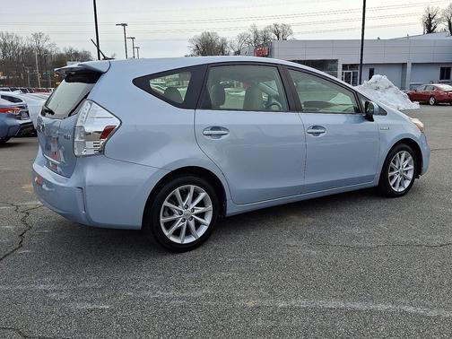 2012 Toyota Prius v Five